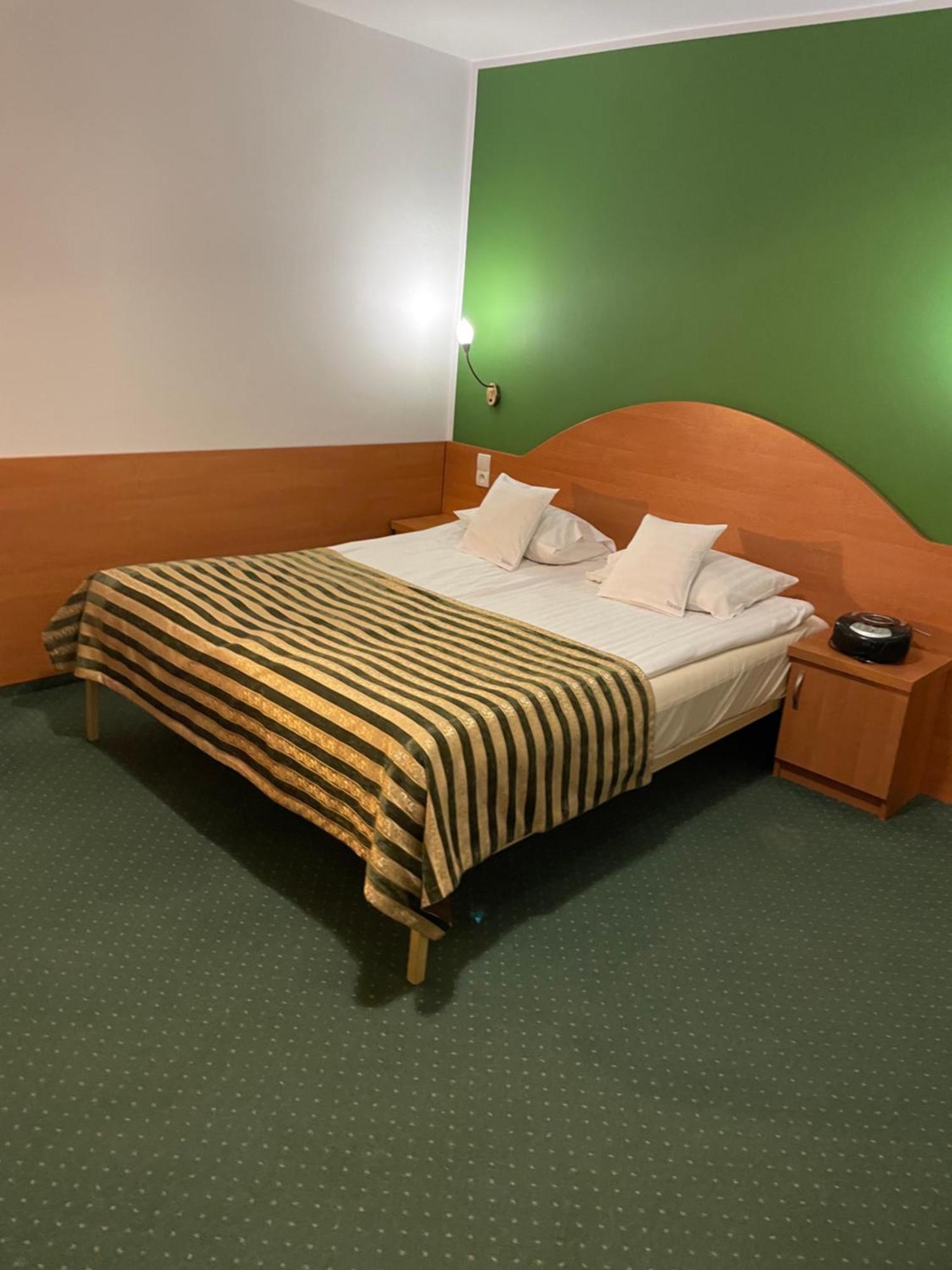 Nocleg ze śniadaniem Stenia Center Apartamenty-bon Turystyczny *