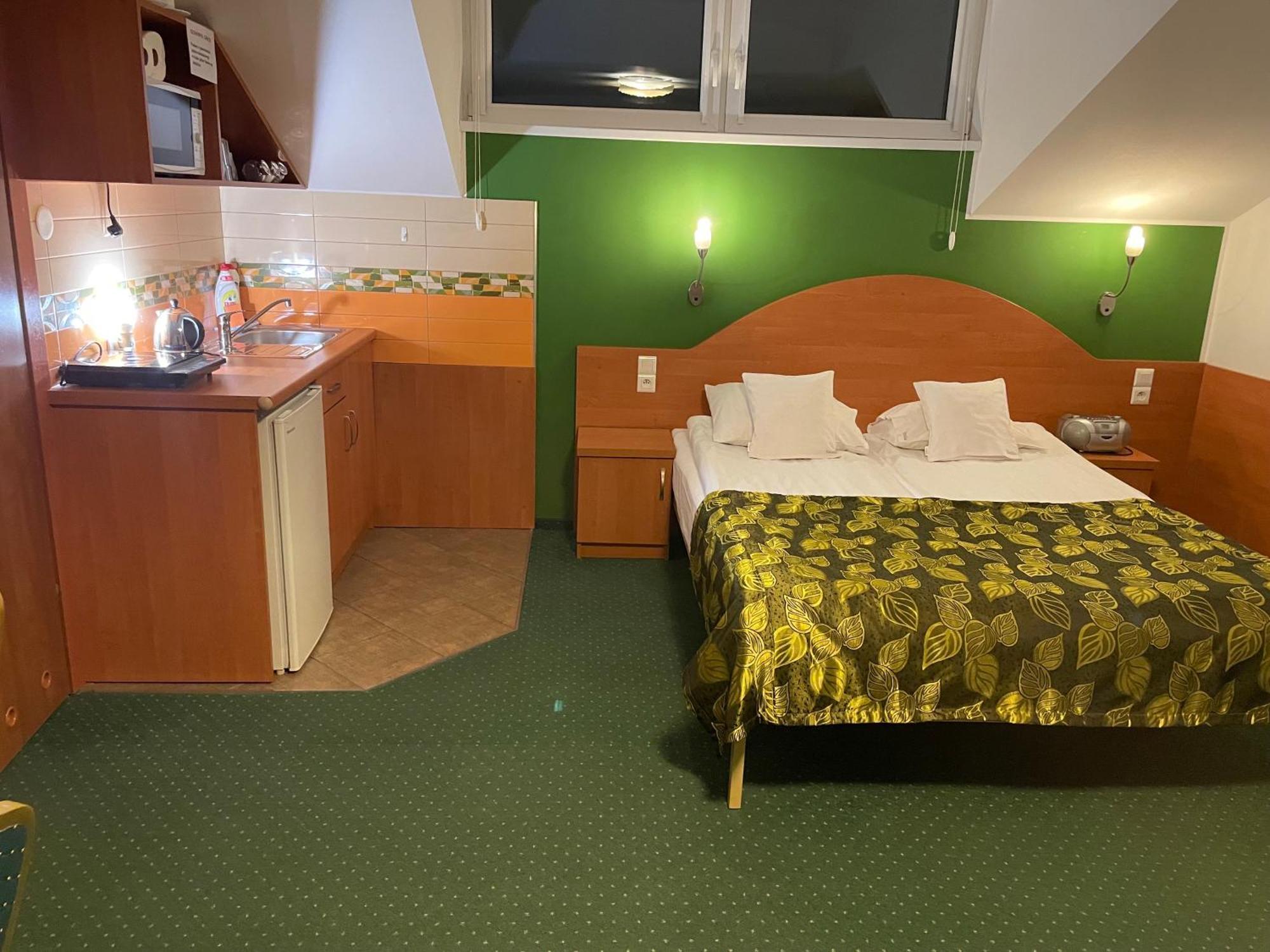 Stenia Center Apartamenty-bon Turystyczny Nocleg ze śniadaniem *